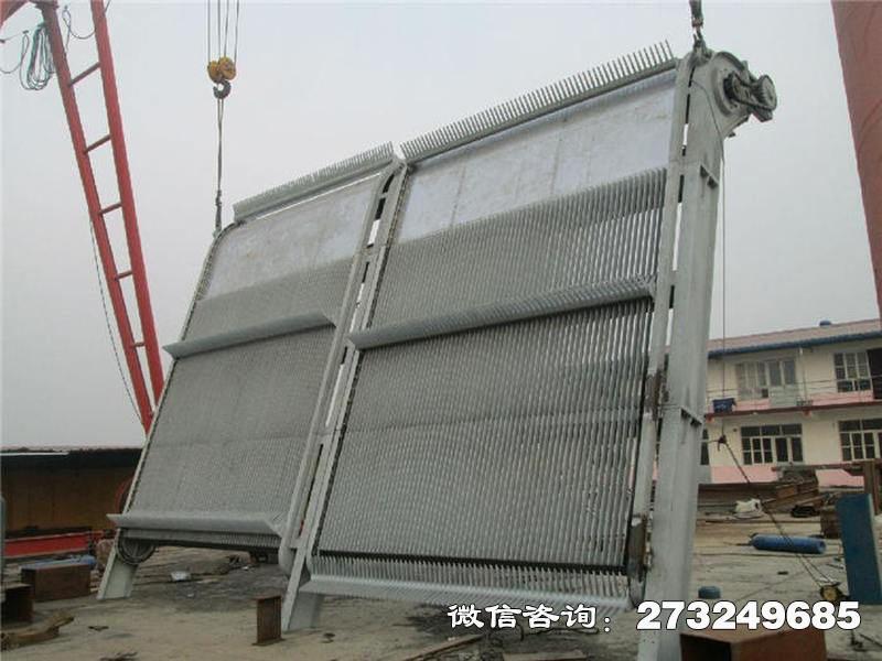 回转式拦污清污淤机_回转式清污机_水利工程机械设备定做厂家 回转式拦污清污淤机是一种多功能清污设备,用于拦截、清理水中的杂质和淤泥。安装在水利设施的进水口或河道中,通过回转运动,将水中的漂浮物、悬浮物、淤泥等杂质清除。回转式拦污清污淤机能够有效改善水质,防止杂质和淤泥堆积,保障水利设施正常运行,维护河道的畅通和生态环境,确保水利系统的稳定运行。