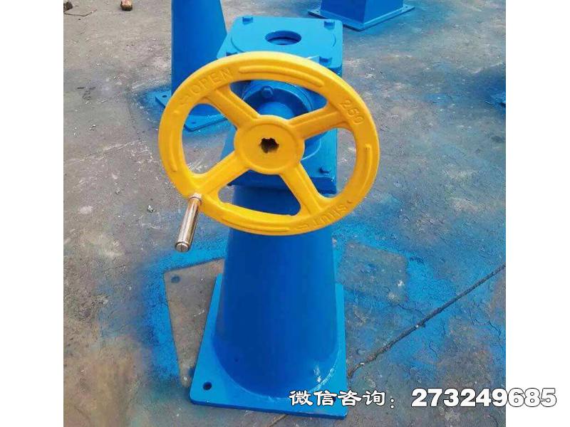 侧摇手轮闸门启闭机_手轮式启闭机_水利工程机械设备定做厂家 侧摇手轮闸门启闭机的侧摇手轮设计独具特色,在空间受限的水利设施中优势突出。操作人员通过手动转动侧摇手轮,驱动相关传动装置,从而控制侧摇手轮闸门启闭机的闸门开启和关闭;在一些小型水闸中,这种操作方式方便快捷,能有效控制水流,为局部水利调节提供便利。