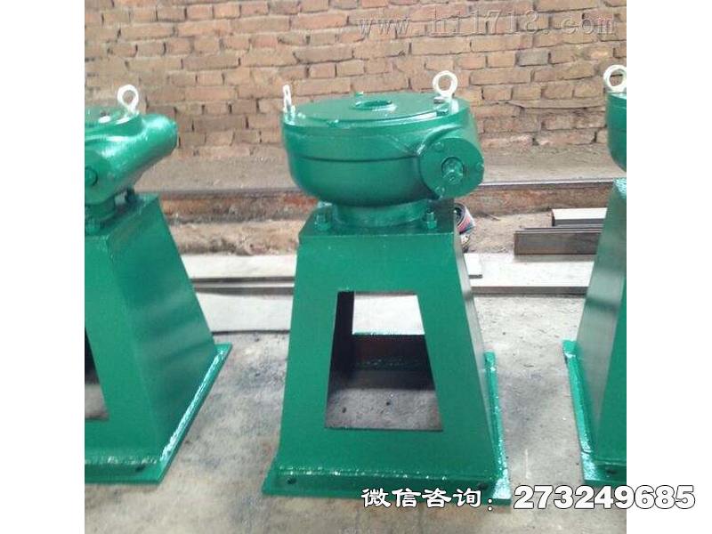 手动螺杆闸门启闭机依靠人工手动旋转螺杆来控制闸门升降。它成本低、操作简单，适用于小型水利工程，如农村的小型池塘水闸。在日常使用中，农民可根据池塘的蓄水和排水需求，手动转动螺杆，实现对闸门的控制，满足基本的水利调节要求。