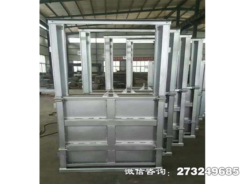 止水不锈钢闸门是一种用于水利设施中的关键设备，它采用高品质不锈钢材料，具备优异的耐腐蚀性和强度。该闸门设计精良，能够有效控制水流，保证水利工程的安全运行。其止水性能卓越，确保在各种水位条件下都能实现严密的密封，减少水资源的浪费，是现代化水利管理中不可或缺的机械设备。